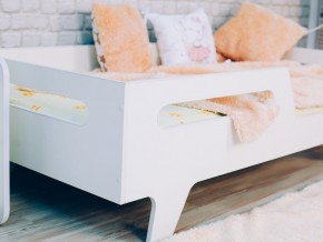 Кровать детская Бэби белая в Тарко-Сале - tarko-sale.magazinmebel.ru | фото - изображение 2
